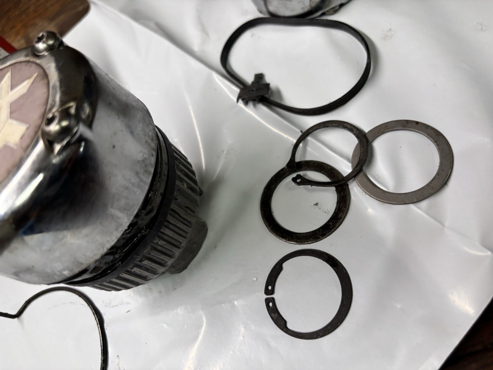 GM Auto Locking 4X4 Hubs For Dana 60 Axles GMC 35 CHEVY 30, UNKNOWN CONDITION
